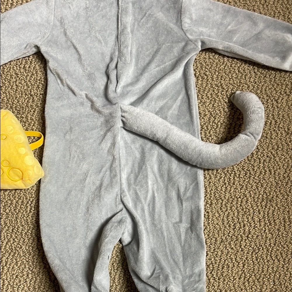 Spirit Gray and Blue Mouse Costume - Picture 8 of 9